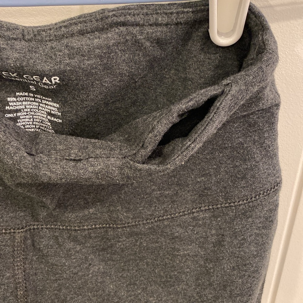 Workout capris - Picture 5 of 5